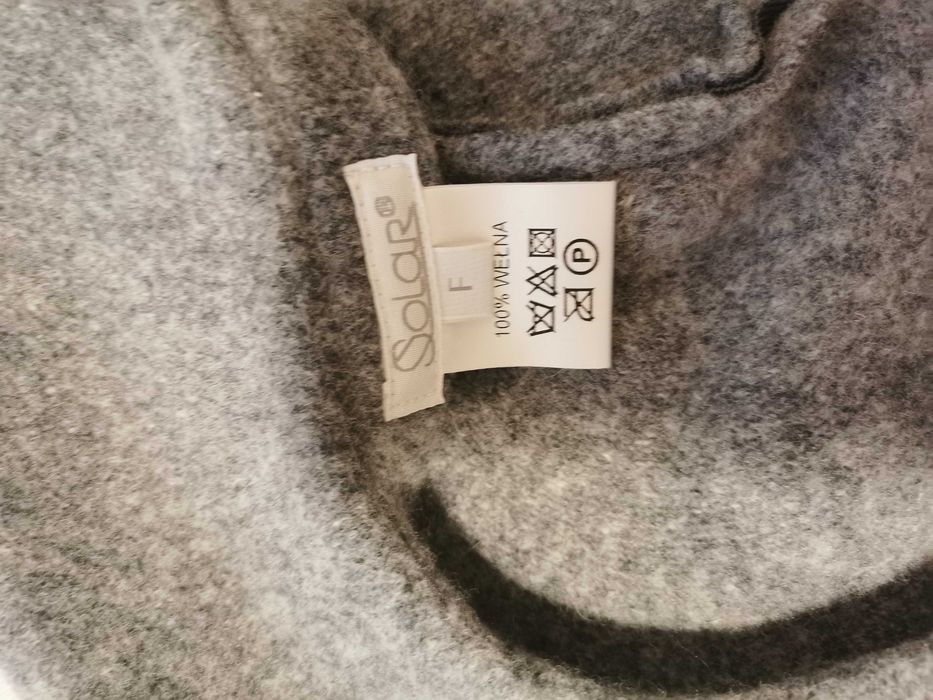 SOLAR, nowy, popielaty beret