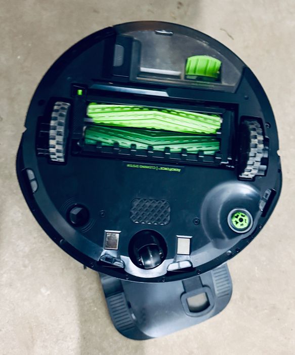 Roomba i5+ jak nowy - prawie nie używany - stan idealny