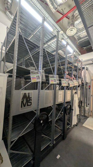 Estantes Móveis / Arquivo Compactável METALSISTEM (4.0x2.5m) | Estantes Profissionais para Armazém