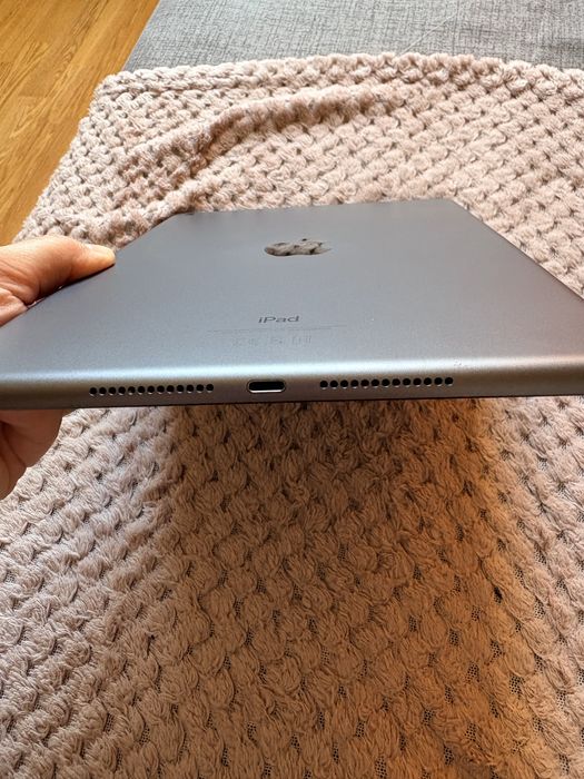Планшет Apple iPad 9 10.2" 64GB Wi-Fi Space Grey