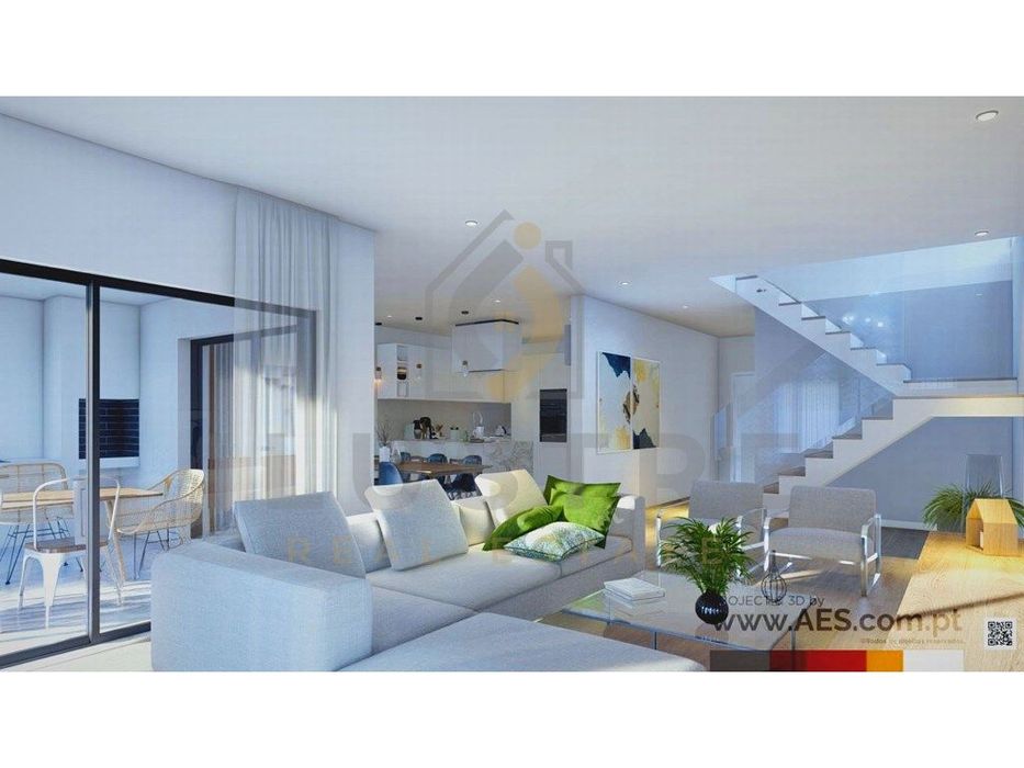 Moradia T4 geminada, com piscina, na localidade de Pinhal Conde da ...