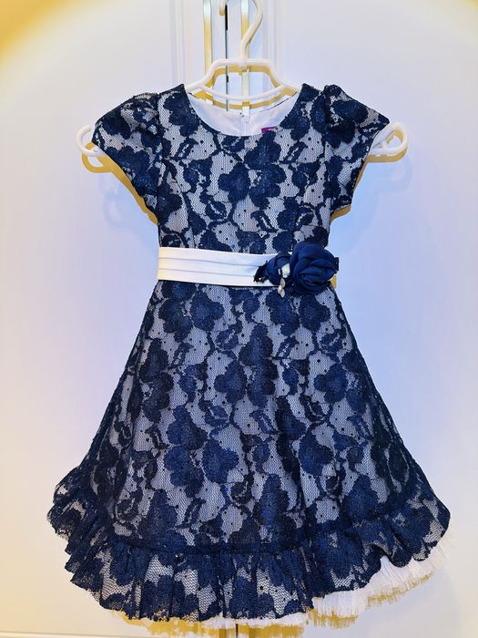 Святкова сукна 110 р на 4 роки