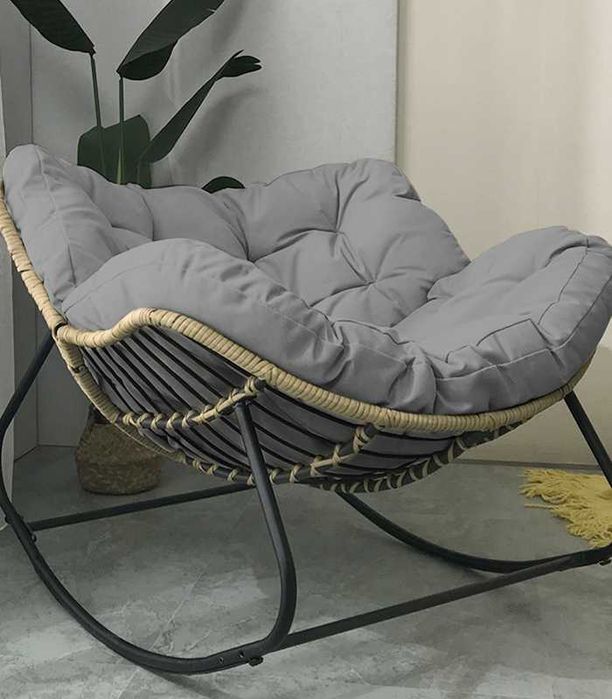 Fotel bujany z podnóżkiem do ogrodu na taras