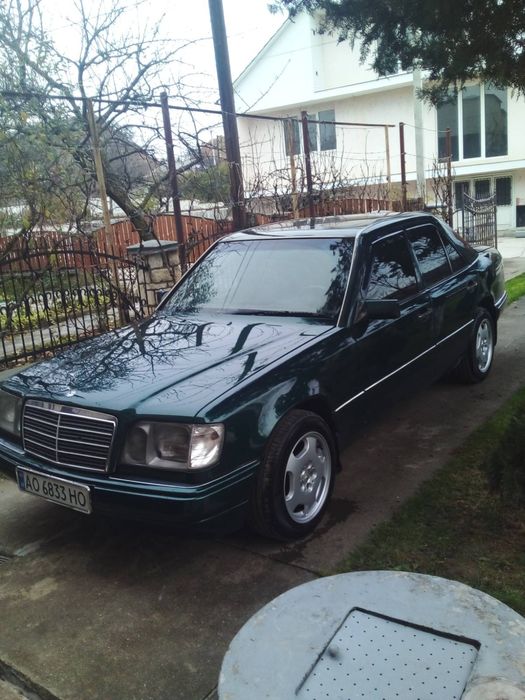 Мерседес 124 2.5 Дизель Автомат+Кондиціонер Ко