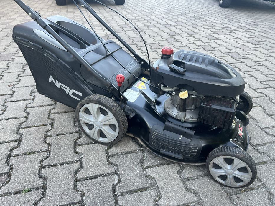 Ksoiarka NAC, kosiarka spalinowa z napędem