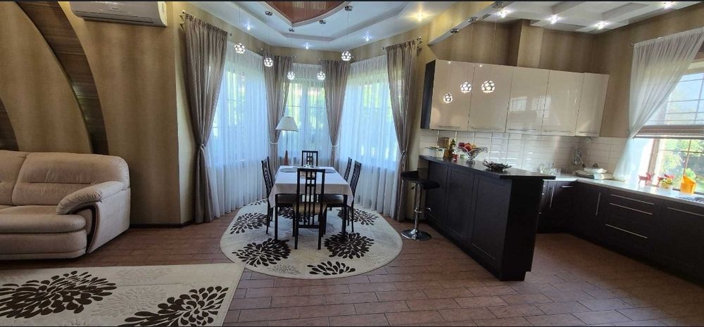 Продаётся качественный добротный дом в начале Обуховки район Некрасова