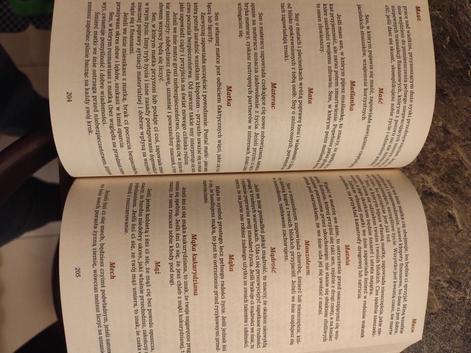 Wielka księga snów SENNIK