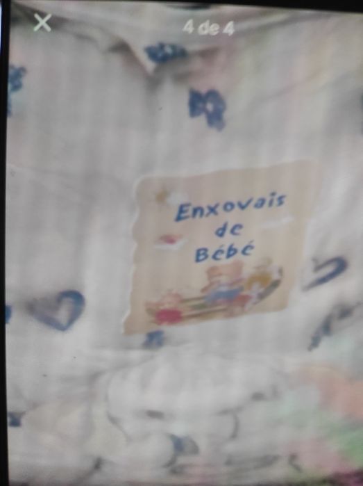Vendo edredão de bebê