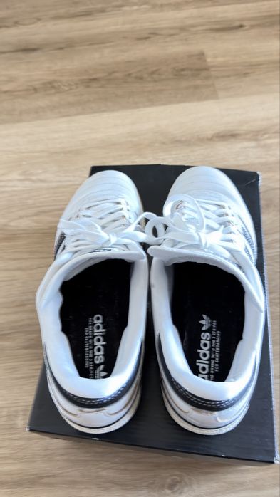 Adidas Bisenitz biale