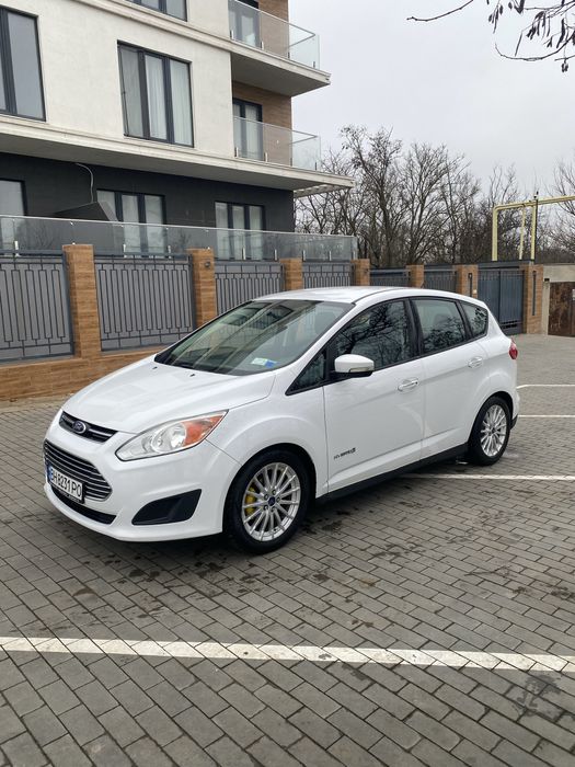 Ford C-max 2015год. ГИБРИД.