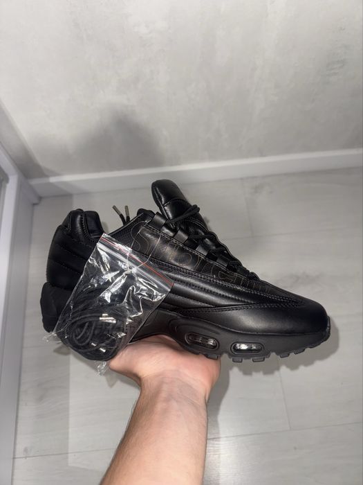 Nike Supreme x Air Max 95 Lux Black