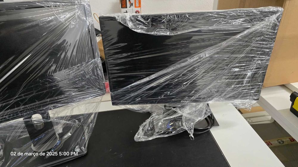 Vendo dois Monitores Dell