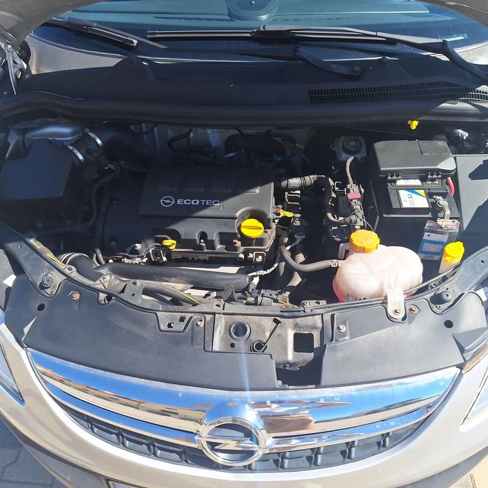 Opel Corsa opel corsa, hatchback, benzyna, 2011 rok, silnik 1.2 o mocy 80 KM