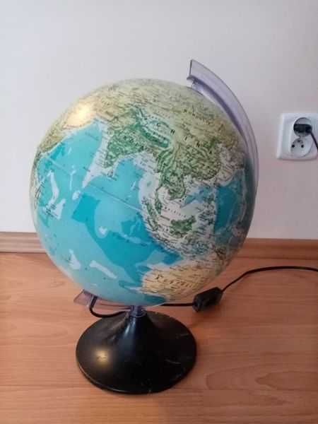 Ģlobus lampa nocna