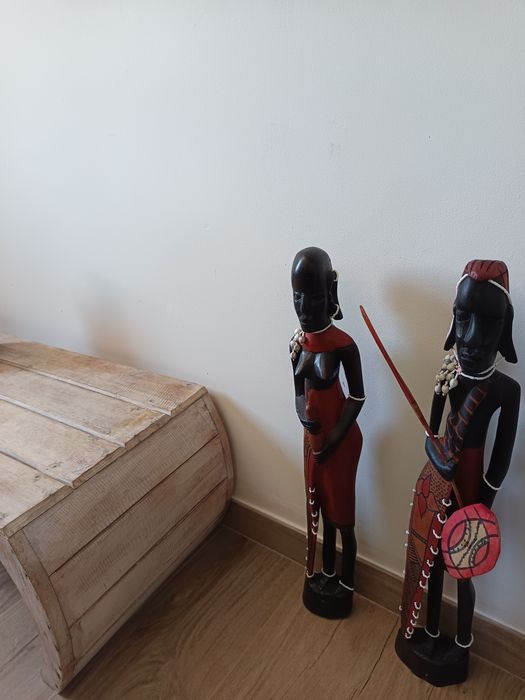 Figuras africanas madeira