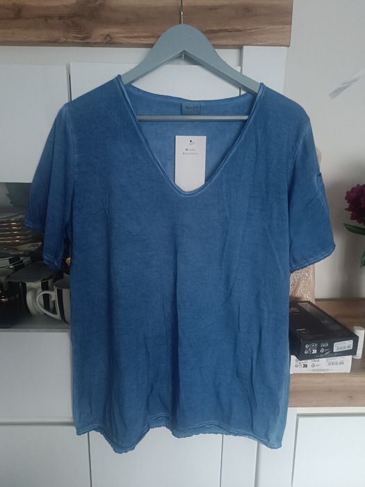 T shirt by o la la