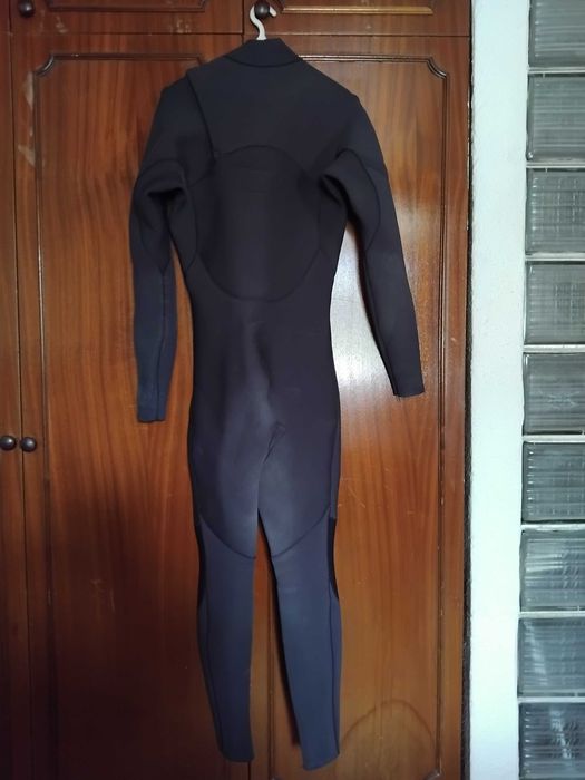 Fato surf 4/3 large need essentials