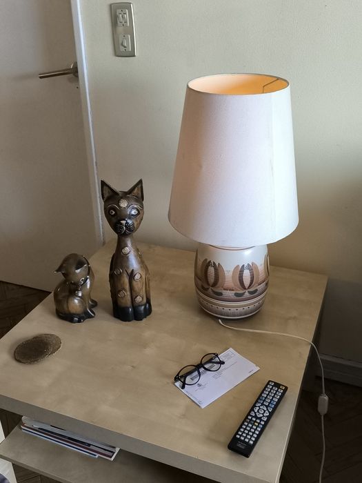 Bonito candeeiro de mesa