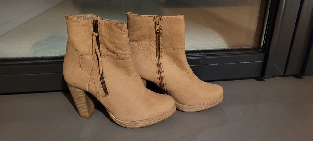 buty/botki skórzane Reserved rozm. 39