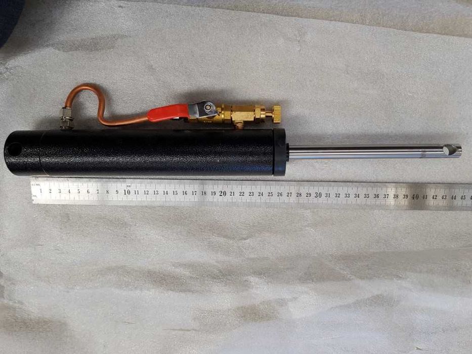 Hidraulico com torneira de controle de descida