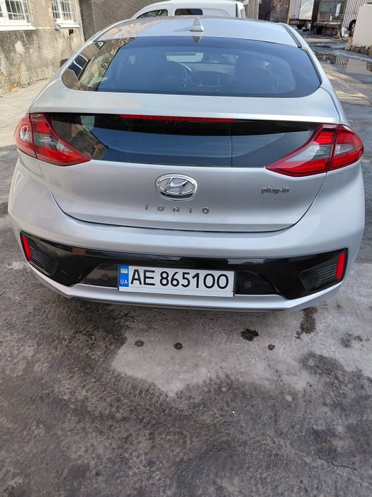 Ионик заряжаемый гибрид продам