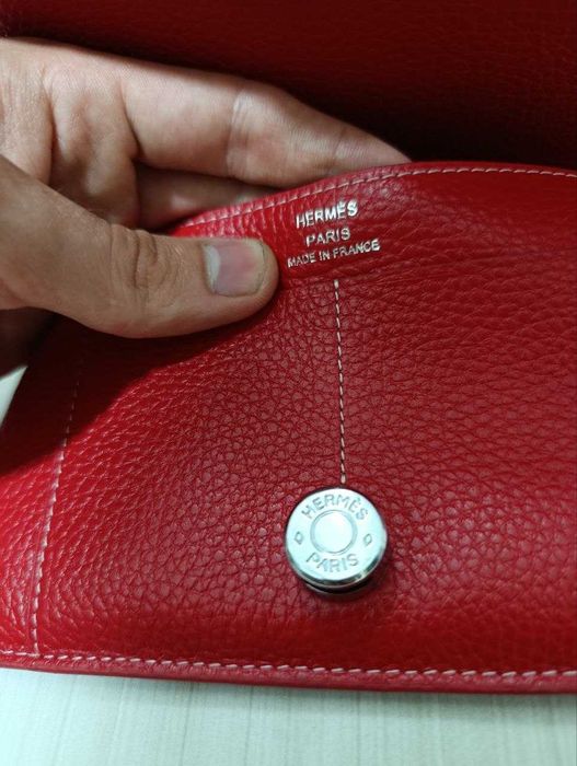 Кошелек Hermes Dogon красного цвета из натуральной кожи