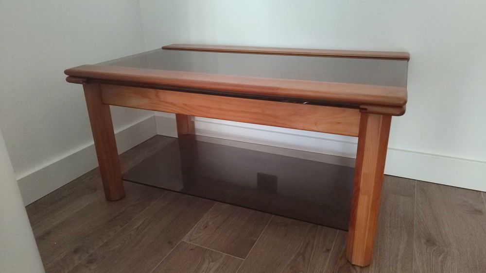 Mesa Centro  (usado tipo Cerne madeira maciça + vidro).