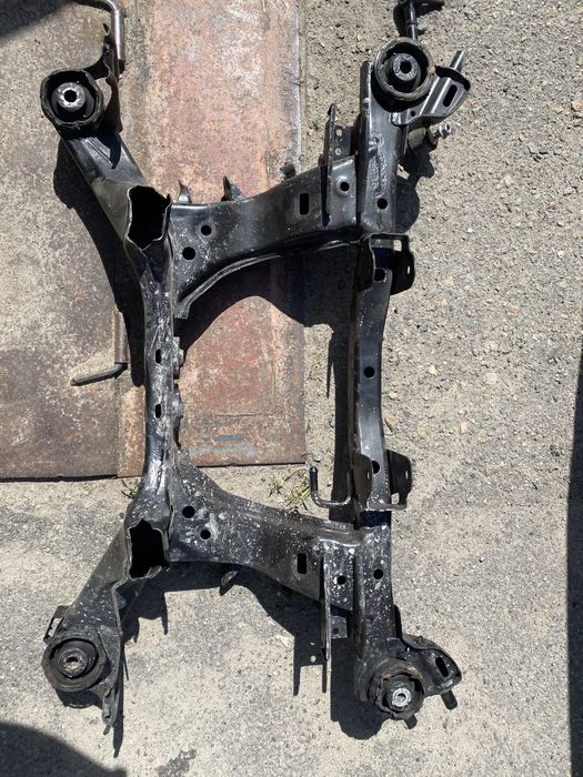 Подрамник Subaru Outback/Legacy '13-19