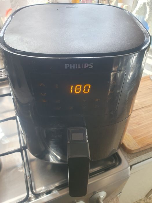аэрофритюрница  аэрогриль Philips Essential HD9252/90.