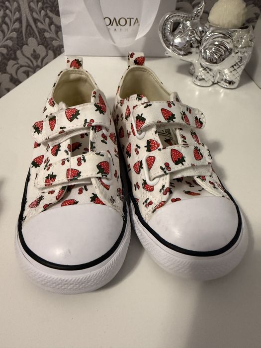 Кроси кеди красівки