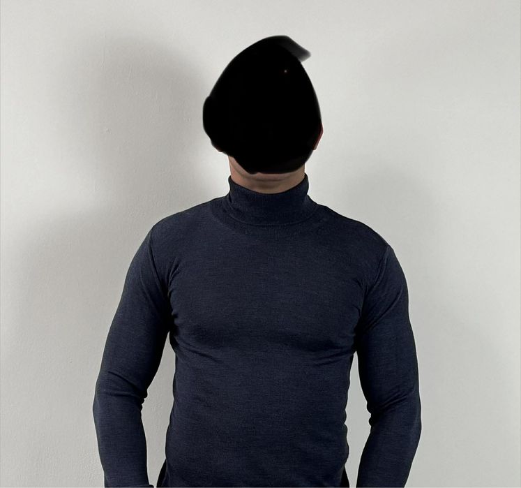 Oscar Jacobson golf sweter męski S/M 100%merino
100%wełna merino 
Rozm