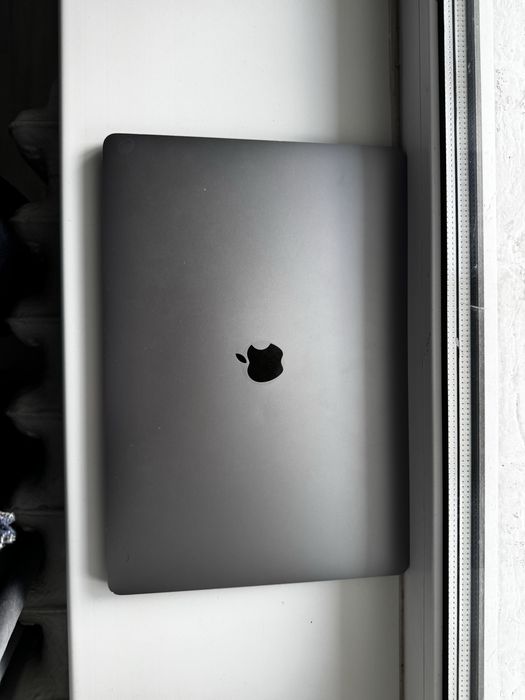 Macbook Pro 2019 I9 16