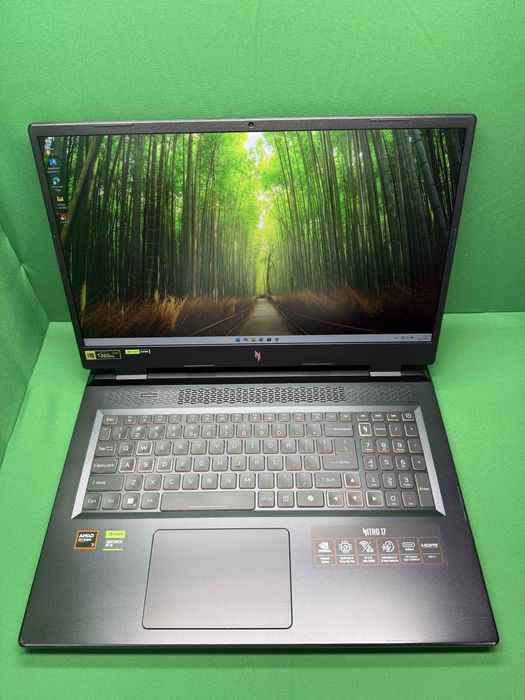 Acer Nitro 17 / Ryzen 7 7735HS ( 8 ядер / 16 потоків) / RTX 4050 6 gb 140W / 16GB / 512GB / 165Hz