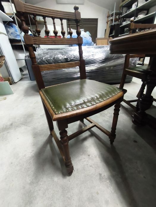Mesa de jantar extensível em madeira maciça + 6 cadeiras
