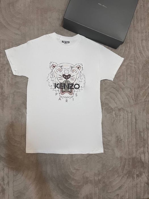 Футболка Kenzo,kenzo(кензо)у М,С розмірі