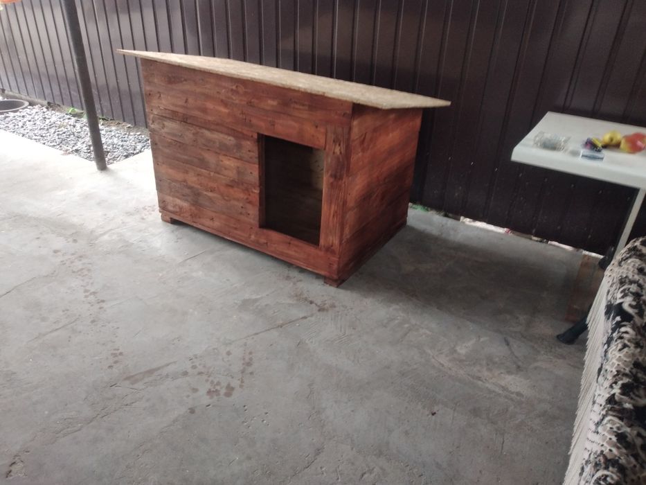 Продам будку для собак