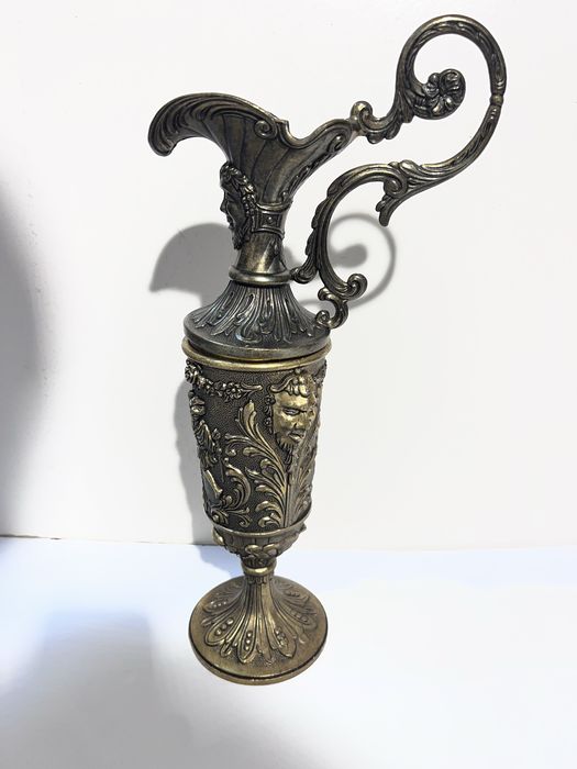 Jarra / Jarro Antigo em Bronze Italiano - Made in Italy (35 cm)
