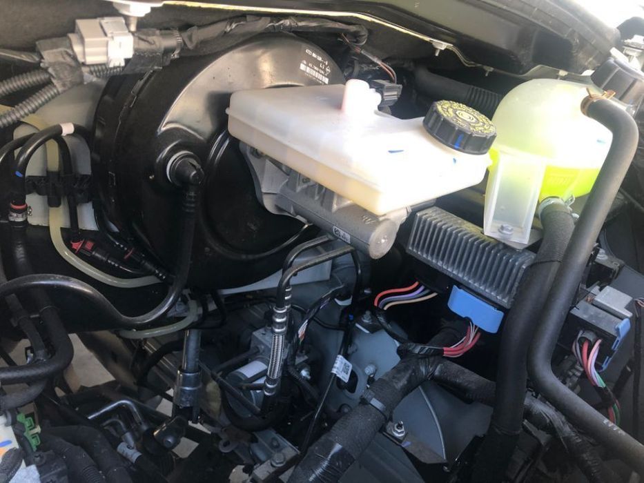 RENAULT MASTER III 2.3 DCI DE 2018 PARA PEÇAS ( 43 KM )