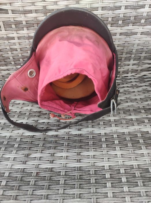 Capacete antigo ..