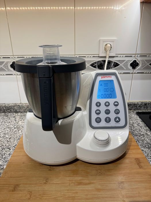 Robô de Cozinha YÄMMI 2 upgrade + Bandeja + 1 Livro de Receitas