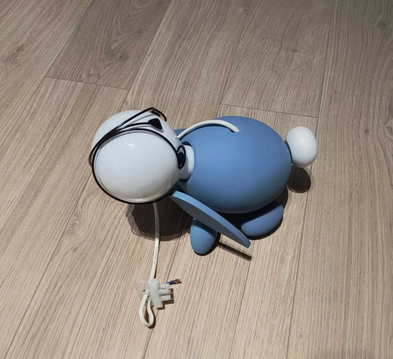 Lampa sufitowa w kształcie królika – niebieska