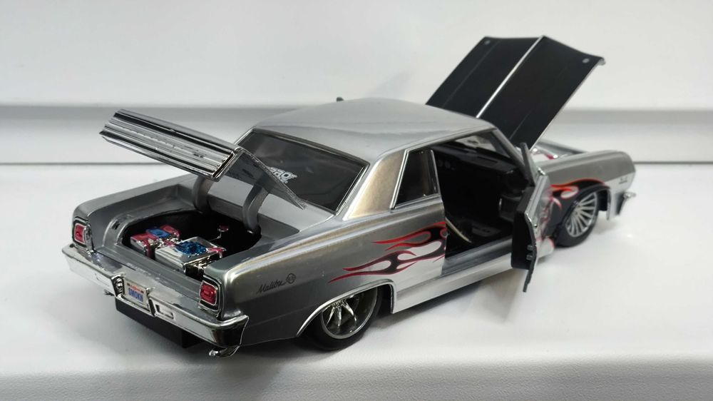 Модель, машинка Chevrolet Chevelle Malibu SS 1965 1.24 Maisto