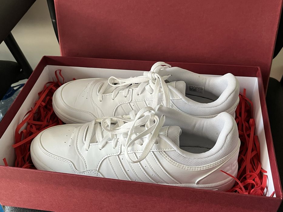 Кросівки adidas 43 розмір