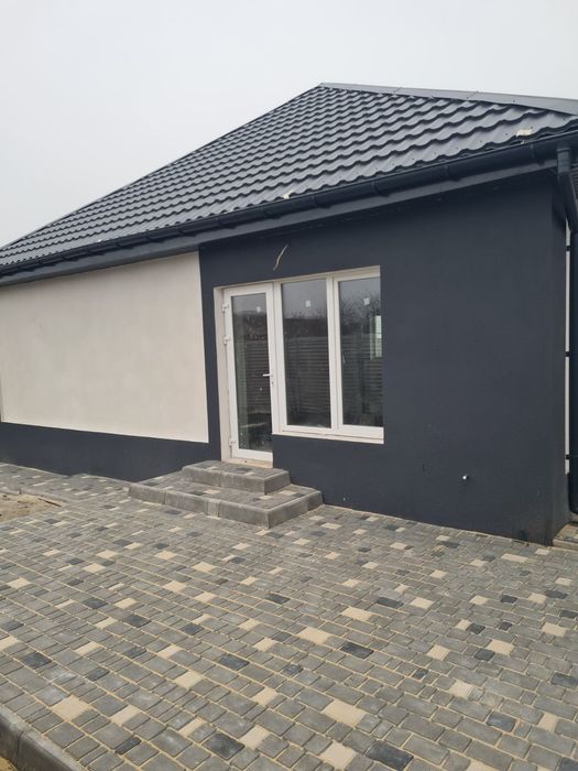 Продам новый дом в Усатово-1 с гаражом и ремонтом!