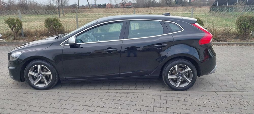 Volvo V40 R-Design 2.0 Diesel