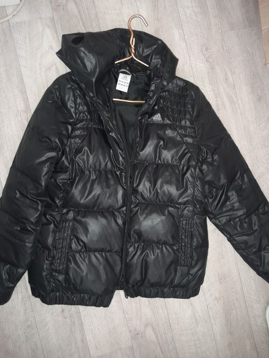 Пуховик женский Адидас, размер л