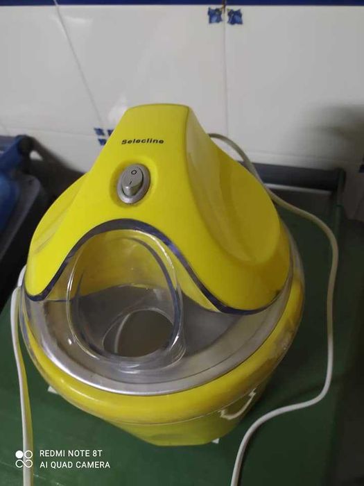 Máquina de fazer gelados