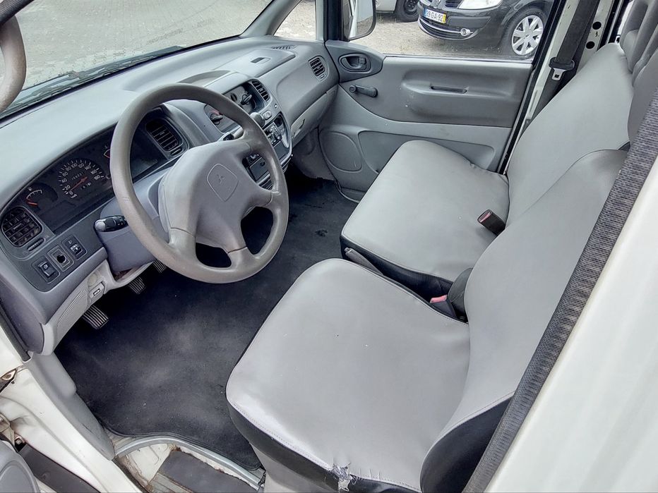 Mitsubishi L400 2.5D de 2000
