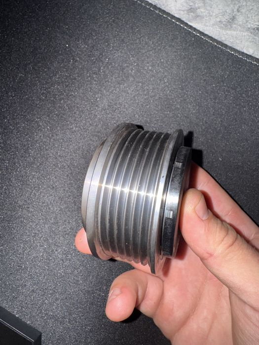 Шкив генератора Volvo s60 , VW T4