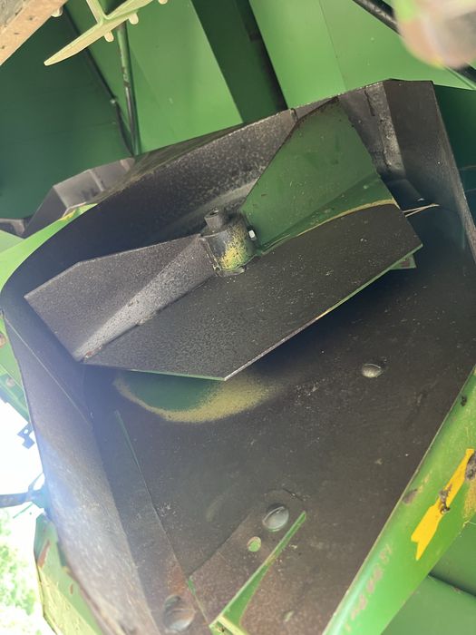 Свіжий комбайн John Deere 1075 в максимальній комплектації